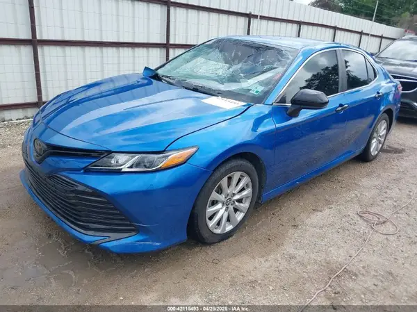 4T1B11HK7KU259920 2019 TOYOTA CAMRY - Image 2