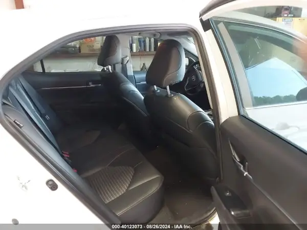 4T1B11HK7KU260162 2019 TOYOTA CAMRY - Image 8