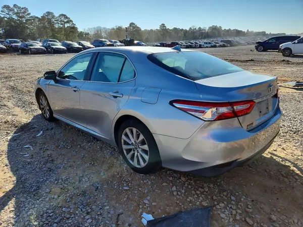 4T1B11HK7KU260985 2019 TOYOTA CAMRY - Image 2