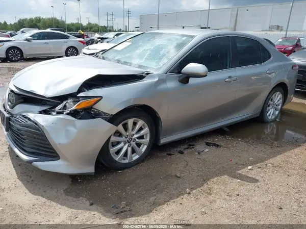 4T1B11HK7KU262509 2019 TOYOTA CAMRY - Image 2