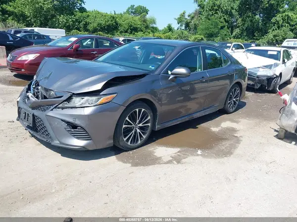 4T1B11HK7KU263465 2019 TOYOTA CAMRY - Image 2