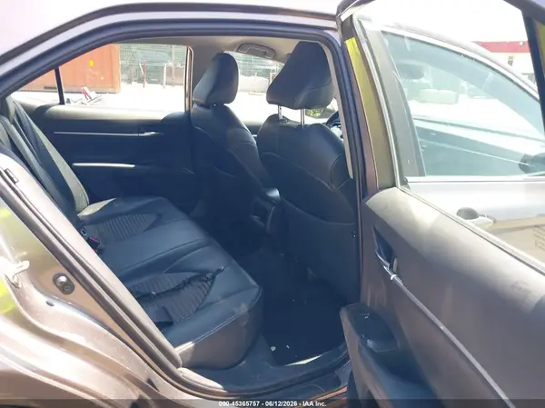 4T1B11HK7KU263465 2019 TOYOTA CAMRY - Image 8