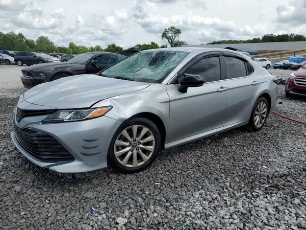 4T1B11HK7KU264714 2019 TOYOTA CAMRY - Image 1