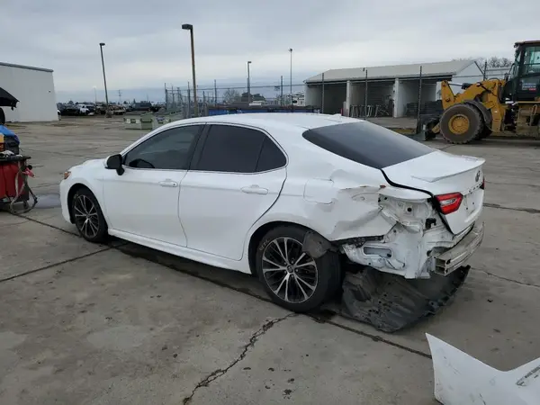 4T1B11HK7KU265698 2019 TOYOTA CAMRY - Image 2