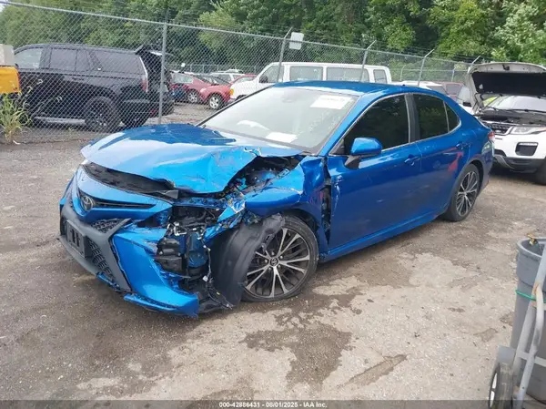4T1B11HK7KU268357 2019 TOYOTA CAMRY - Image 2