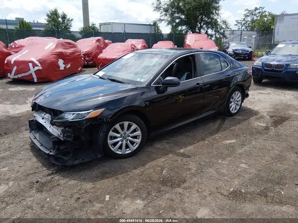 4T1B11HK7KU269735 2019 TOYOTA CAMRY - Image 2
