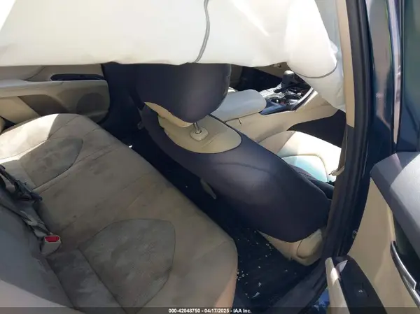 4T1B11HK7KU269928 2019 TOYOTA CAMRY - Image 8