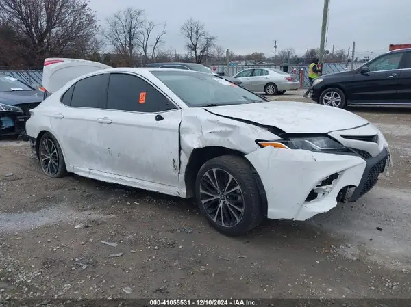 4T1B11HK7KU279990 2019 TOYOTA CAMRY - Image 1