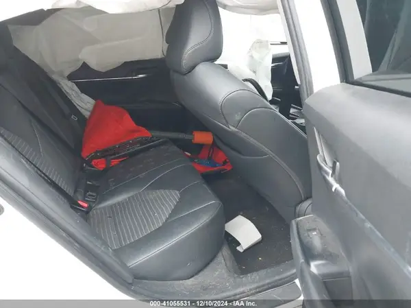 4T1B11HK7KU279990 2019 TOYOTA CAMRY - Image 8