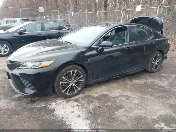 4T1B11HK7KU280167 2019 TOYOTA CAMRY - Image 2
