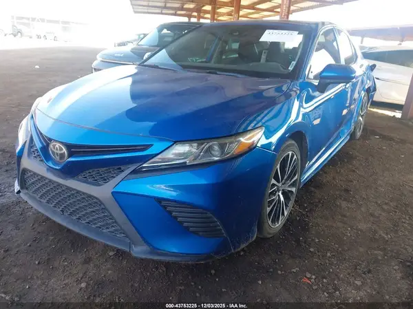 4T1B11HK7KU281559 2019 TOYOTA CAMRY - Image 2
