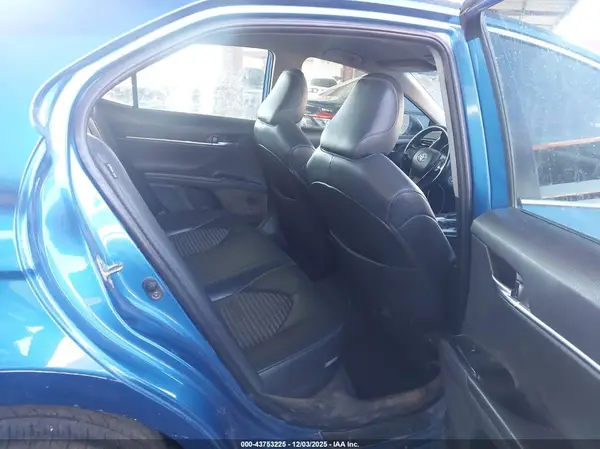 4T1B11HK7KU281559 2019 TOYOTA CAMRY - Image 8