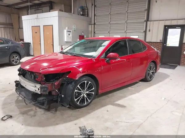 4T1B11HK7KU284221 2019 TOYOTA CAMRY - Image 2
