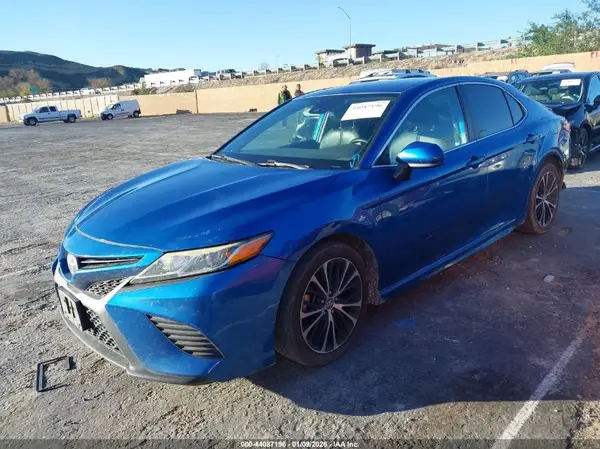 4T1B11HK7KU284302 2019 TOYOTA CAMRY - Image 2