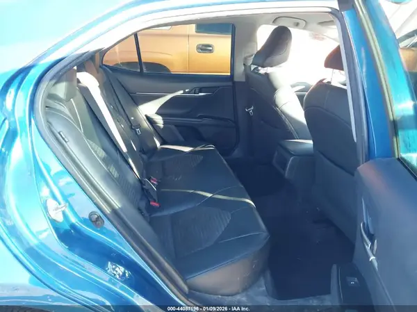 4T1B11HK7KU284302 2019 TOYOTA CAMRY - Image 8