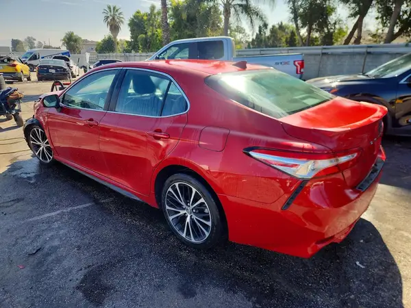 4T1B11HK7KU285868 2019 TOYOTA CAMRY - Image 2