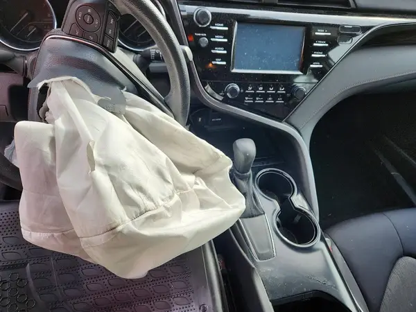 4T1B11HK7KU288740 2019 TOYOTA CAMRY - Image 8