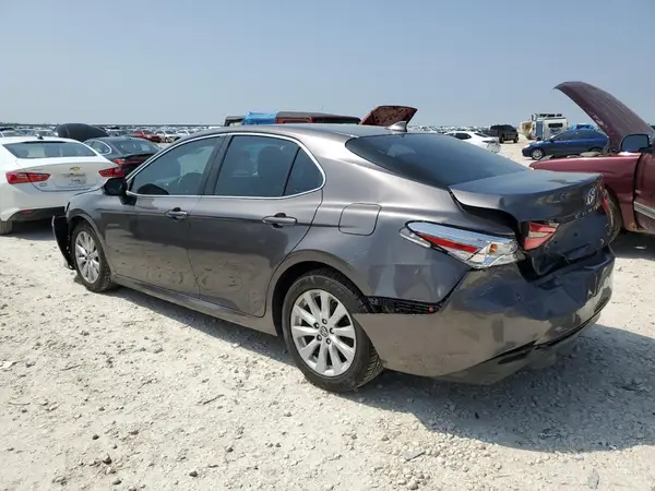 4T1B11HK7KU290004 2019 TOYOTA CAMRY - Image 2