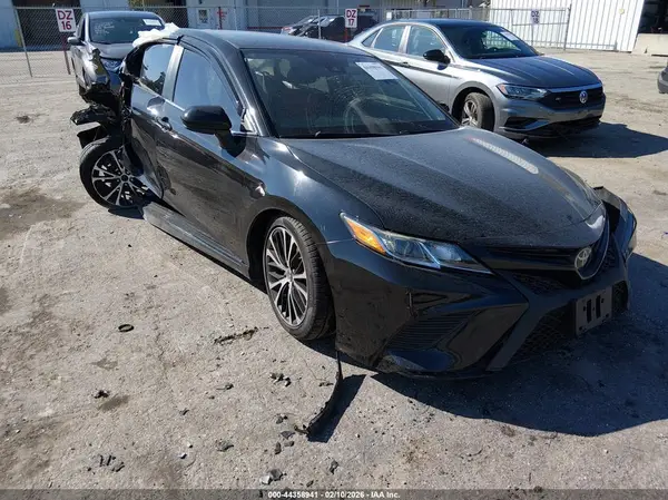 4T1B11HK7KU293677 2019 TOYOTA CAMRY - Image 1
