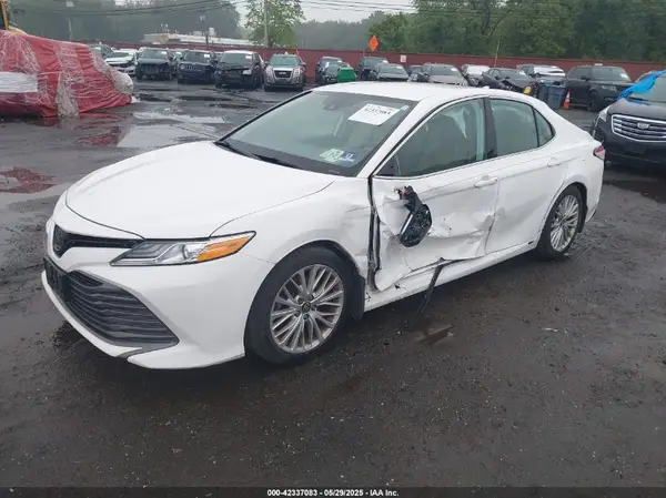 4T1B11HK7KU296157 2019 TOYOTA CAMRY - Image 2