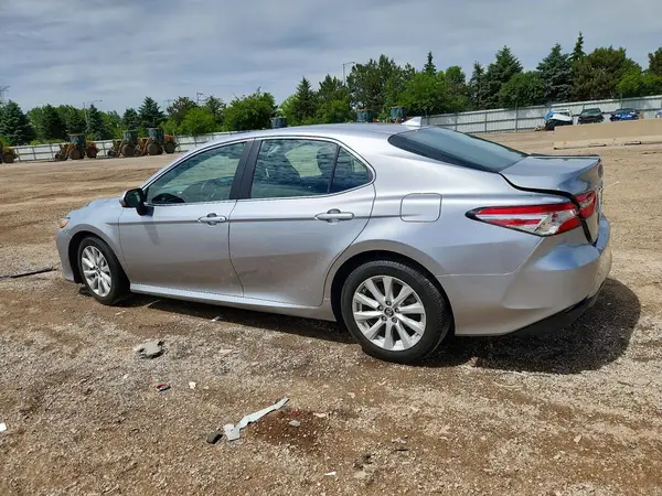 4T1B11HK7KU679211 2019 TOYOTA CAMRY - Image 2