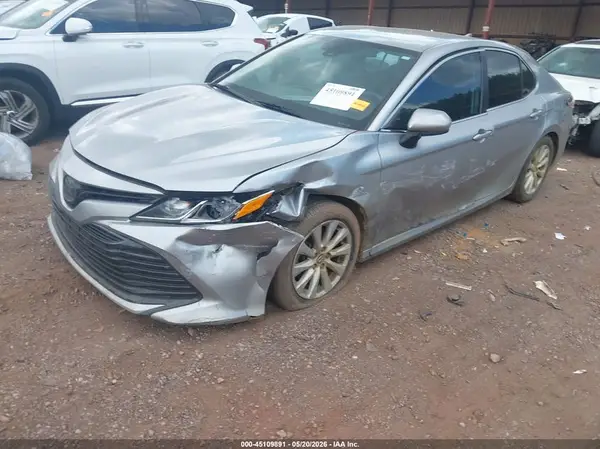 4T1B11HK7KU679290 2019 TOYOTA CAMRY - Image 2