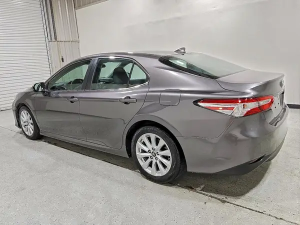 4T1B11HK7KU679578 2019 TOYOTA CAMRY - Image 2