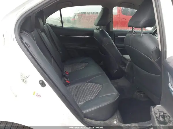 4T1B11HK7KU681136 2019 TOYOTA CAMRY - Image 8