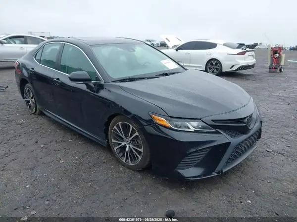 4T1B11HK7KU681167 2019 TOYOTA CAMRY - Image 1