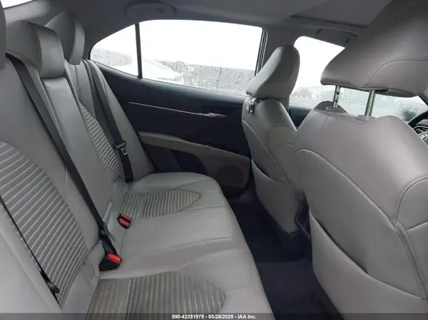 4T1B11HK7KU681167 2019 TOYOTA CAMRY - Image 8