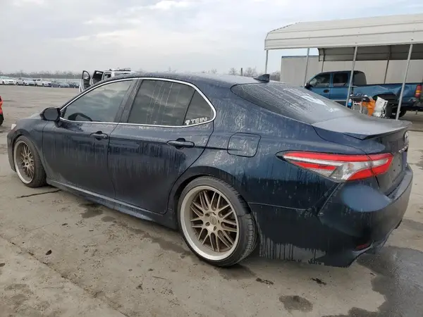 4T1B11HK7KU682190 2019 TOYOTA CAMRY - Image 2