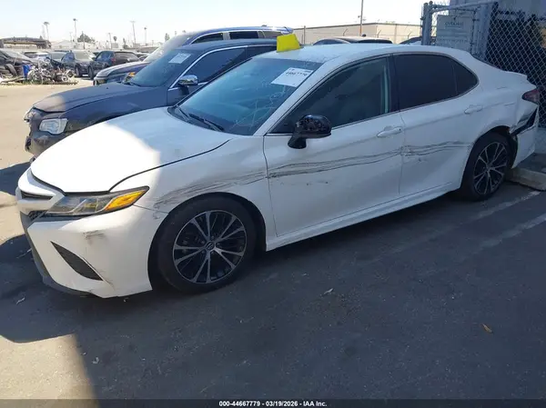 4T1B11HK7KU685106 2019 TOYOTA CAMRY - Image 2