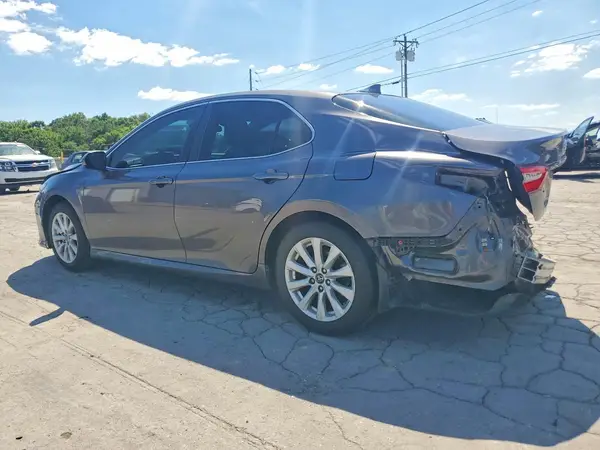 4T1B11HK7KU688149 2019 TOYOTA CAMRY - Image 2