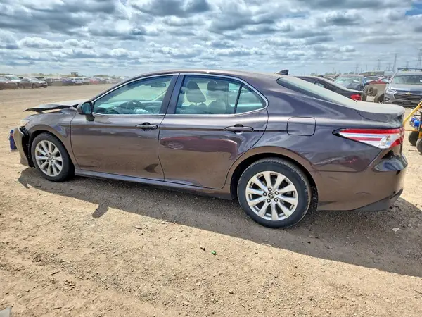 4T1B11HK7KU688944 2019 TOYOTA CAMRY - Image 2