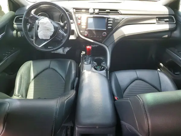 4T1B11HK7KU689043 2019 TOYOTA CAMRY - Image 8