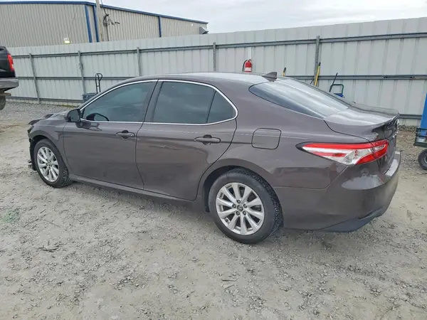 4T1B11HK7KU689138 2019 TOYOTA CAMRY - Image 2