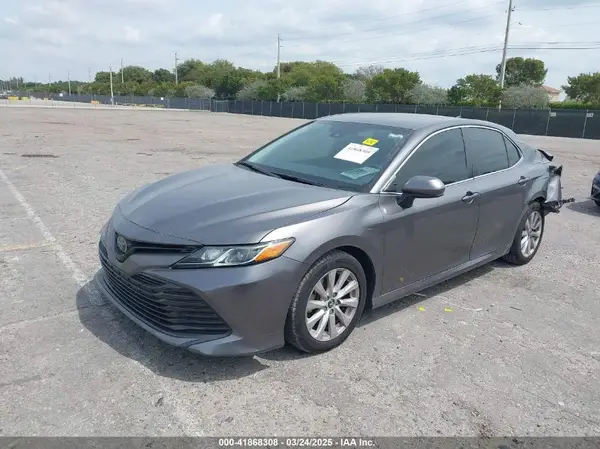 4T1B11HK7KU689740 2019 TOYOTA CAMRY - Image 2