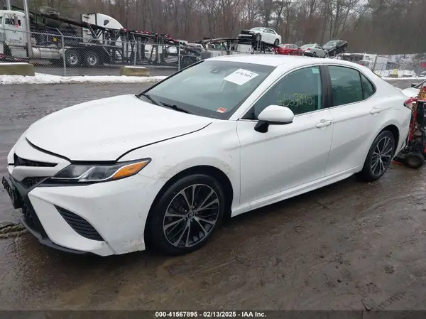 4T1B11HK7KU689852 2019 TOYOTA CAMRY - Image 2