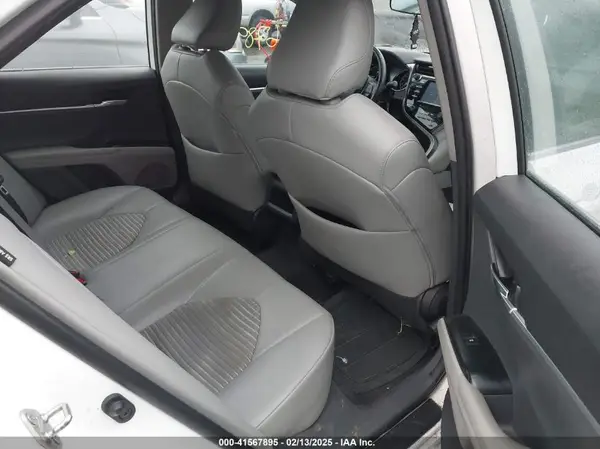 4T1B11HK7KU689852 2019 TOYOTA CAMRY - Image 8