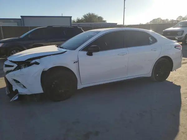 4T1B11HK7KU692301 2019 TOYOTA CAMRY - Image 1