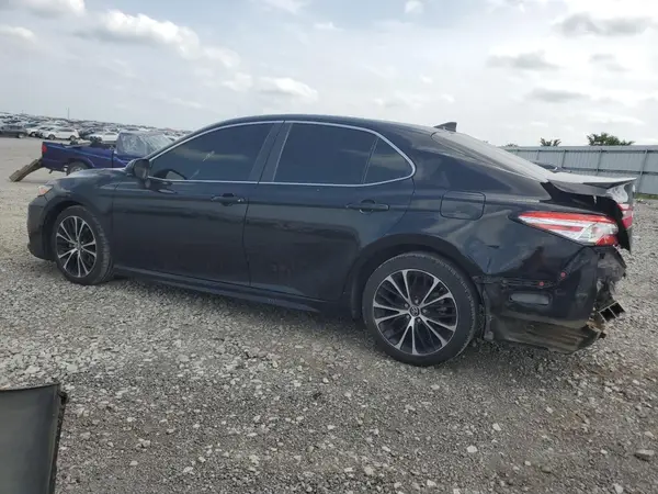 4T1B11HK7KU699572 2019 TOYOTA CAMRY - Image 2