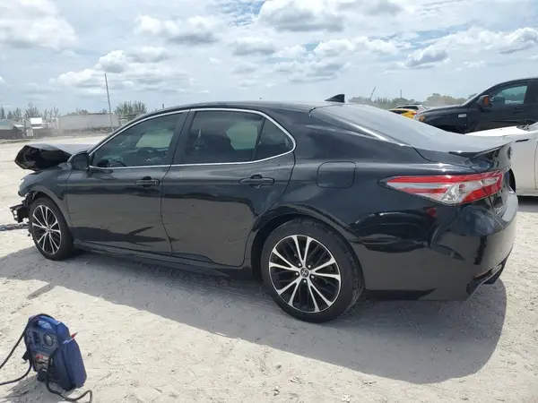 4T1B11HK7KU700493 2019 TOYOTA CAMRY - Image 2