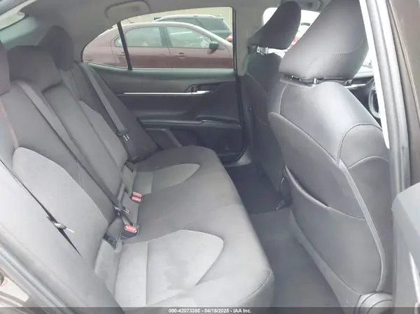 4T1B11HK7KU702244 2019 TOYOTA CAMRY - Image 8
