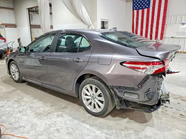 4T1B11HK7KU702275 2019 TOYOTA CAMRY - Image 2