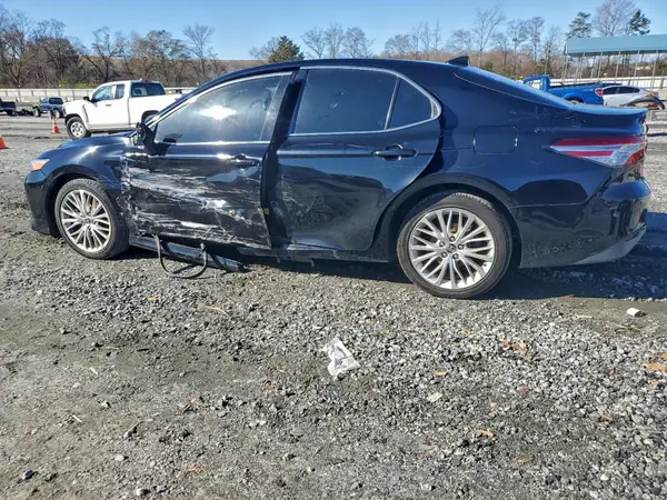 4T1B11HK7KU705483 2019 TOYOTA CAMRY - Image 2