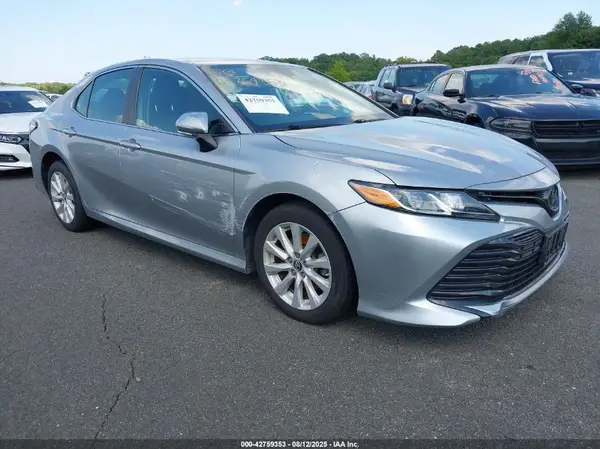 4T1B11HK7KU708447 2019 TOYOTA CAMRY - Image 1