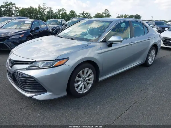 4T1B11HK7KU708447 2019 TOYOTA CAMRY - Image 2
