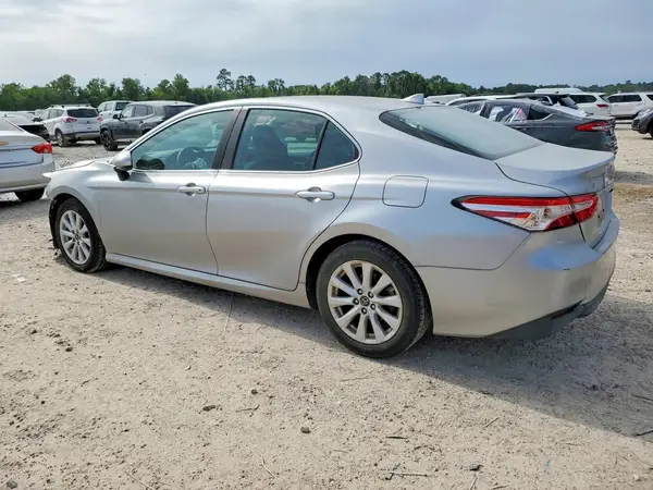 4T1B11HK7KU709968 2019 TOYOTA CAMRY - Image 2