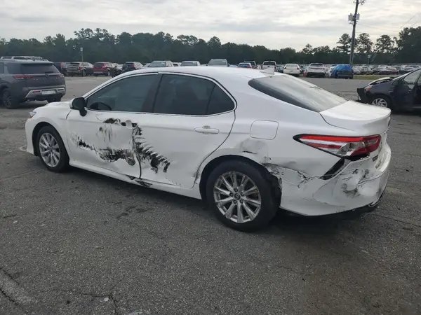 4T1B11HK7KU712319 2019 TOYOTA CAMRY - Image 2