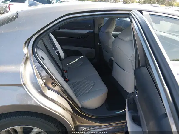 4T1B11HK7KU712529 2019 TOYOTA CAMRY - Image 8